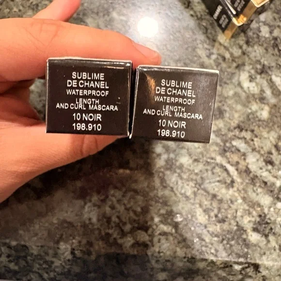 ‼️OPEN TO OFFERS ‼️CHANEL Sublime Waterproof Mascara in Black - Picture 2 of 3